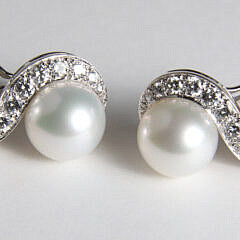7-5635 18k Seaman Schepps Pearl Diamond Earrings A IMG_0049 7