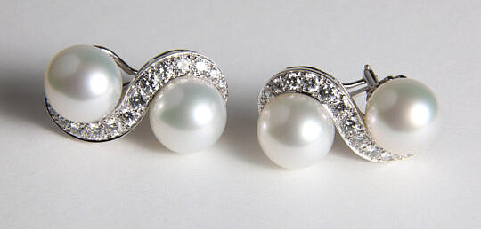 7-5635 18k Seaman Schepps Pearl Diamond Earrings A IMG_0049 7