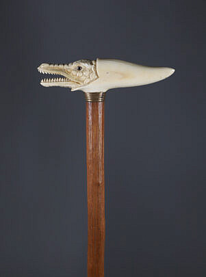 French Carved Crocodile T-Handle Grip Cane, 19th Century