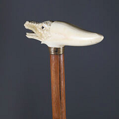 French Carved Crocodile T-Handle Grip Cane, 19th Century