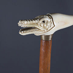 French Carved Crocodile T-Handle Grip Cane, 19th Century