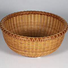 Jean M. Valerio Woven Round Open Nantucket Basket with Carved Wood Carved Scallop Shell, circa 2002