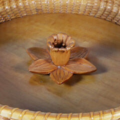 Delores and Ben Spychalski Round Nantucket Basket Tray, circa 2007