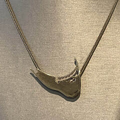 Signed Diana Kim England 14k Gold Nantucket Island Pendant and Chain