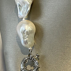 24mm x 34mm White Fresh Water Baroque Pearl Necklace