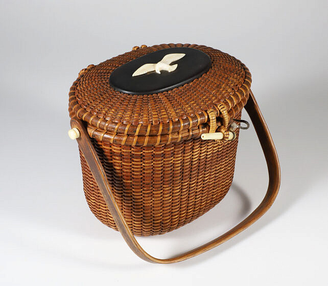 Sherwin Boyer Nantucket Friendship Basket, circa 1950s Ebony Top With Carved Seagull