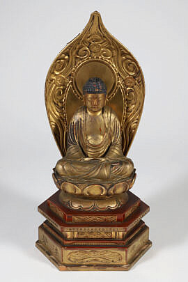 Edo Period Gold Lacquer Wooden Buddha in Glass Case, ex collection: Betty Mittleman; Pierce Galleries to the present owner