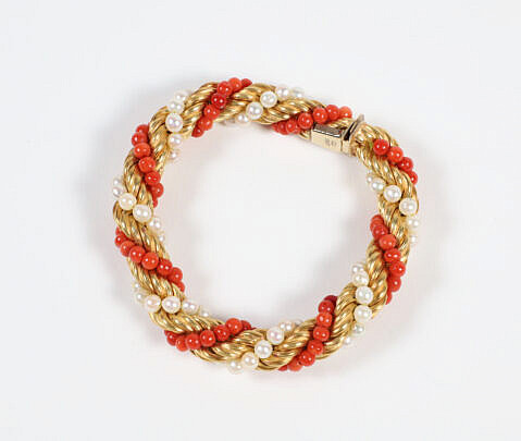 Italian Gold Pearl and Coral Rope Bracelet Marked K 18