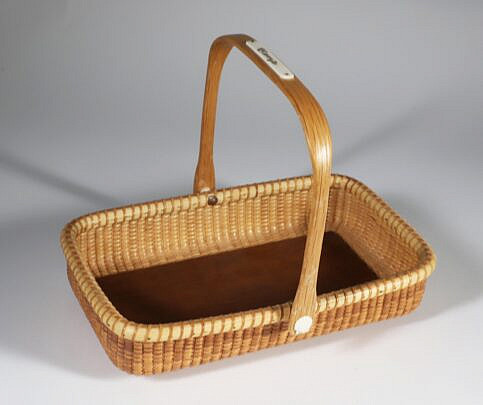 Bill and Judy Sayle Nantucket Swing Handle Nantucket Basket Napkin Tray, Circa 2000