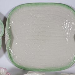 Set of Belleek Shell Motif Fine China, Fermanagh Ireland