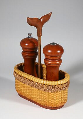 Delores and Ben Spychalski Nantucket Basket Woven Salt and Pepper Caddy, Circa 2008 