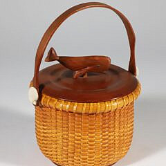 Ben Spychalski Small Small Round Swing Handle Nantucket Basket, with carved whale finial cover, signed upon the base "Querincia Nantucket, MA Ben Spychalski, 2006"
