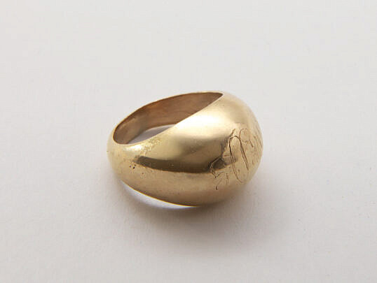 14K Yellow Gold Bulbous Dome Ring with Faint Monogram
