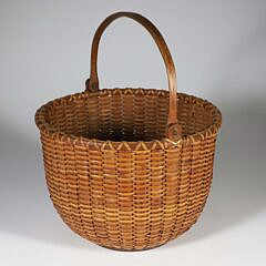 Round Open Swing Handle Nantucket Basket, late 19th Century