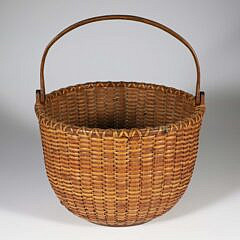 Round Open Swing Handle Nantucket Basket, late 19th Century