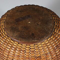 Round Open Swing Handle Nantucket Basket, late 19th Century