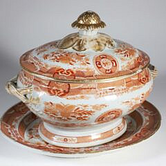 Chinese Export Porcelain Orange Fitzhugh Soup Tureen and Matching Underplate, 19th Century