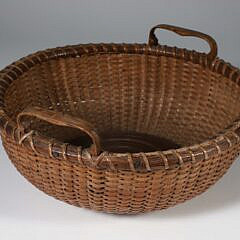 Ferdinand Sylvaro Found Open Swing Handle Nantucket Basket with Double Heart Handles, and 5 concentric circles carved in base