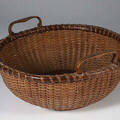 Ferdinand Sylvaro Round Nantucket Sewing Basket with Double Heart Handles