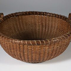 Ferdinand Sylvaro Round Nantucket Sewing Basket with Double Heart Handles