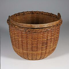 Roland Folger Round Swing Handle Nantucket Basket, 19th Century