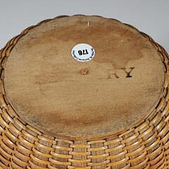 Roland Folger Round Swing Handle Nantucket Basket, 19th Century