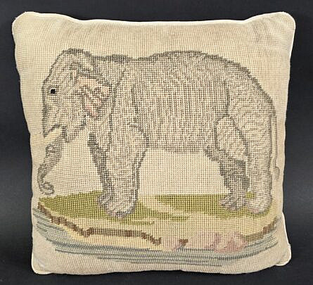 4624-955 Elephant Pillow A