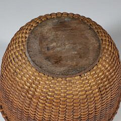 Antique Round Open Swing Handle Nantucket Basket, 19th Century