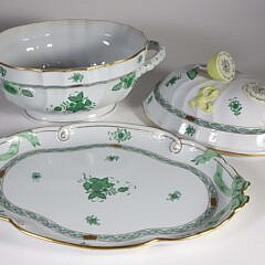 Large Herend Hand Painted Porcelain “Green Chinese Bouquet” Pattern Soup Tureen and Underplate