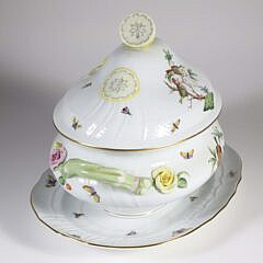 Large Herend Hand Painted Porcelain Bird Decorated Rothschild Pattern Soup Tureen and Underplate