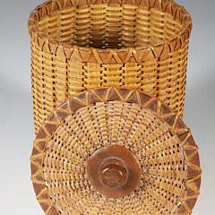 Paul Willer Scarce Round Covered Nantucket Basket