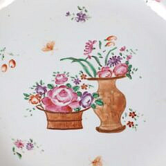 Pair of Chinese Export Porcelain Famille Rose Pattern Bowls, 18th Century