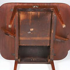 New York Hepplewhite Line Inlaid Mahogany Pembroke Table, 19th Century