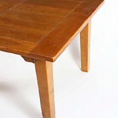 Modern Hepplewhite Style Extension Leaf Dining Table