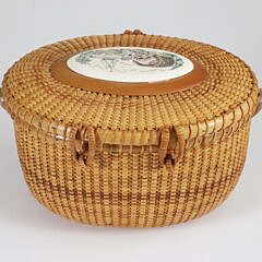 Vintage Nantucket Friendship Basket, Polychrome Top Engraved with Seashells, Flowers, Sailboat, and Seagulls