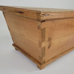 Antique Continental Scrubbed Pine Dovetailed Lift Top Box