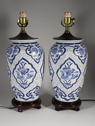 Pair of Chinese Porcelain Lamps, 20th Century
