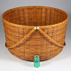 Paul Willer Very Large Round Double Swing Handle Nantucket Basket, circa 1982