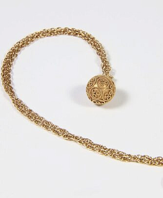 Vintage Ilias Lalaounis 18K Yellow Gold Ball Pendant and Chain