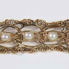 Vintage 14K Yellow Gold and Pearl Bracelet Featuring a Twisted Rope Design with Pearls