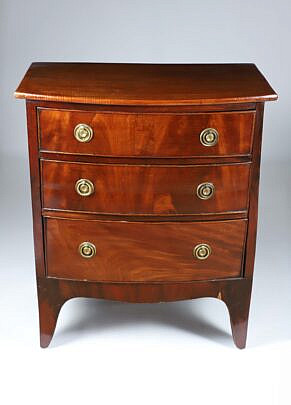 English Mahogany Diminutive Bachelor