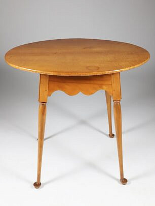 Eldred Wheeler Tiger Maple Oval Queen Anne Style Tea Table with Original Paper Label