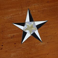 Whaleman Made Star Inlaid Bentwood Ditty Box, 19th Century
