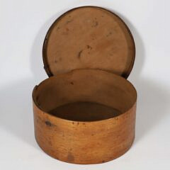 Whaleman Made Star Inlaid Bentwood Ditty Box, 19th Century