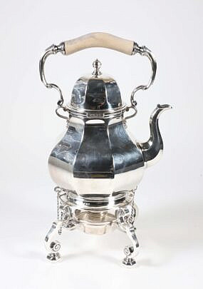 Edwardian Sterling Silver Tea Kettle on Lampstand Daniel & John Welby, London 1905