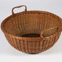 Mitchell Ray Round Nantucket Sewing Basket with Carved Heart Handles