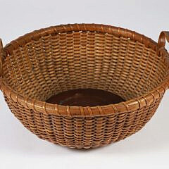 Mitchell Ray Round Nantucket Sewing Basket with Carved Heart Handles