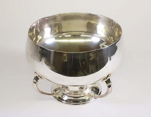 George V Sterling Silver Footed Art Decor Style Four-Handle Bowl, by Elkington & Co. Ltd, London, circa 1920