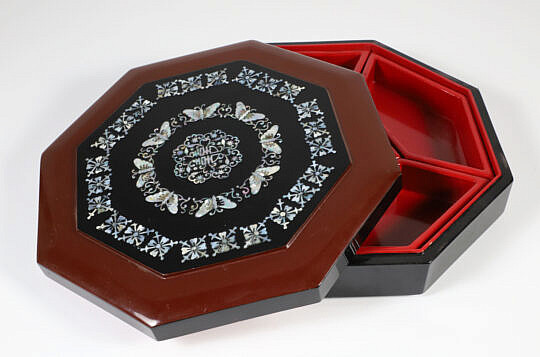 Chinese Red and Black Lacquered Lift Top Five-Compartment Jewelry Box