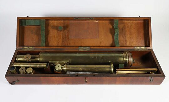 293-2574 Antique Telescope in Box A 0174 JPG